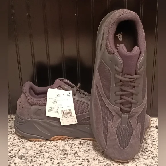 adidas gazelle silver green womens ADIDAS x YEEZY Wave Runner Boost 700 Size 6 Grey Multi-Color Mesh Sneakers main image 0